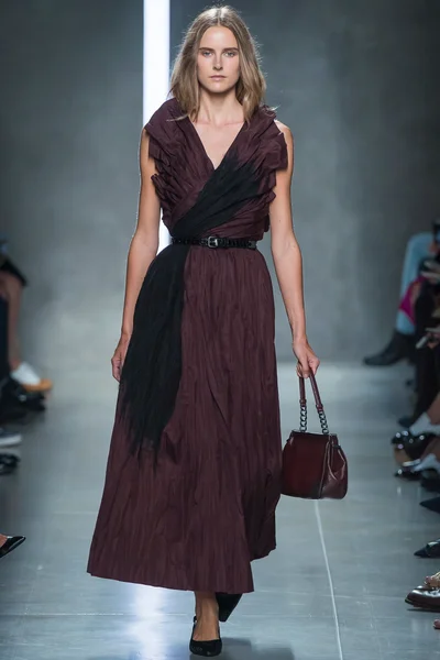 Look 25
